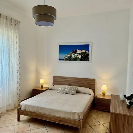 Casa Con Giardino Vista Mare Apartment *
